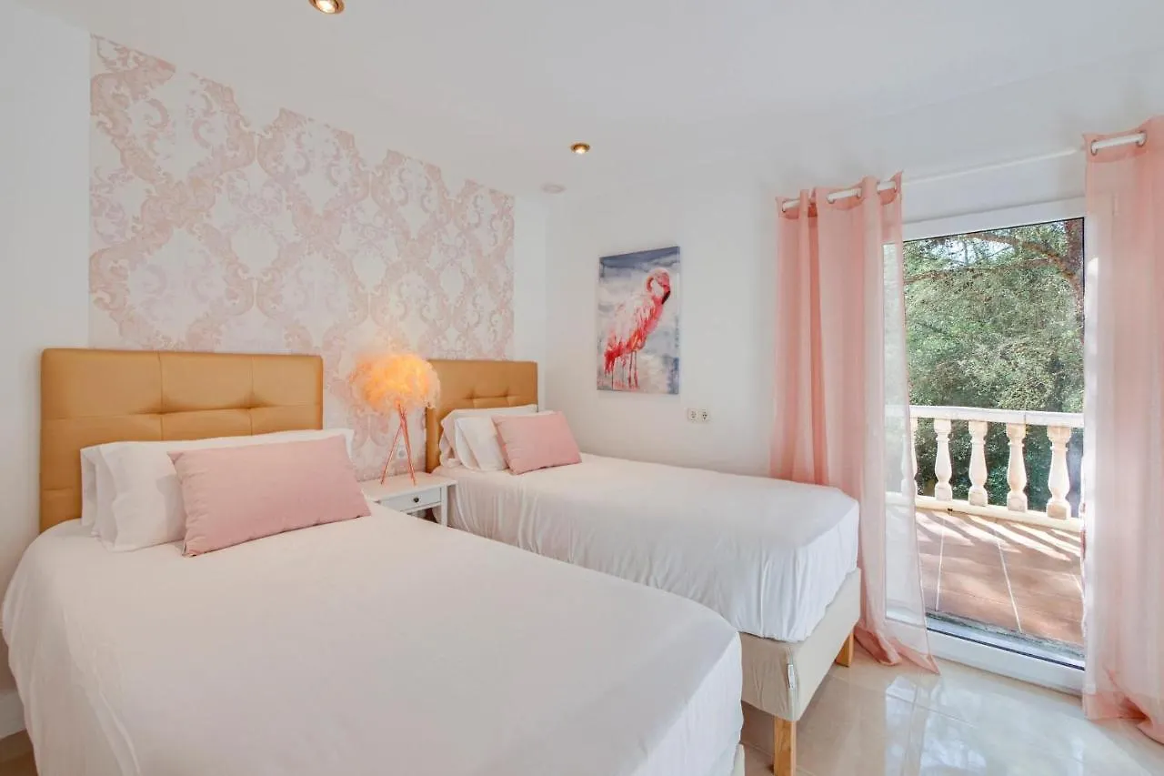 Villa Magna Crestatx Holiday home