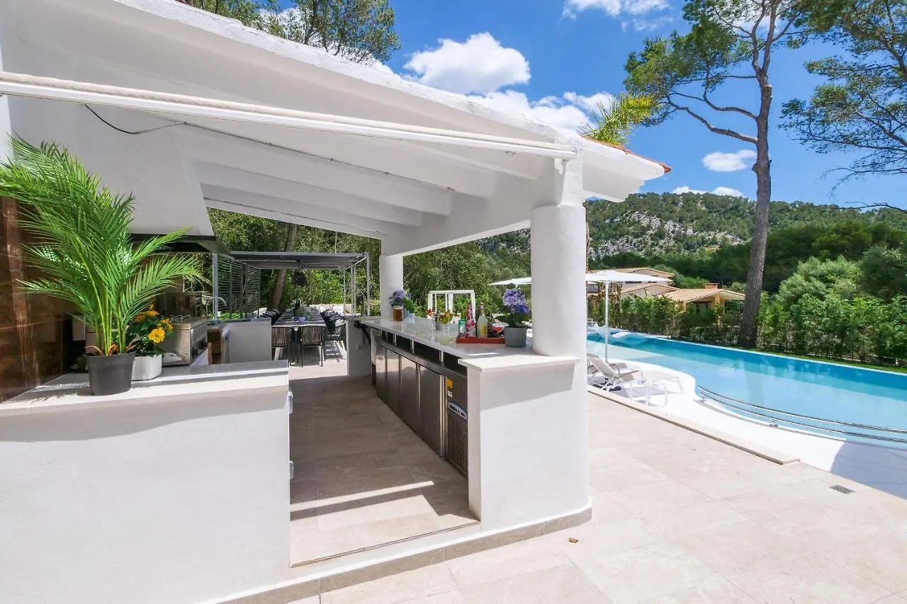 Villa Magna Crestatx 0*,  Spain